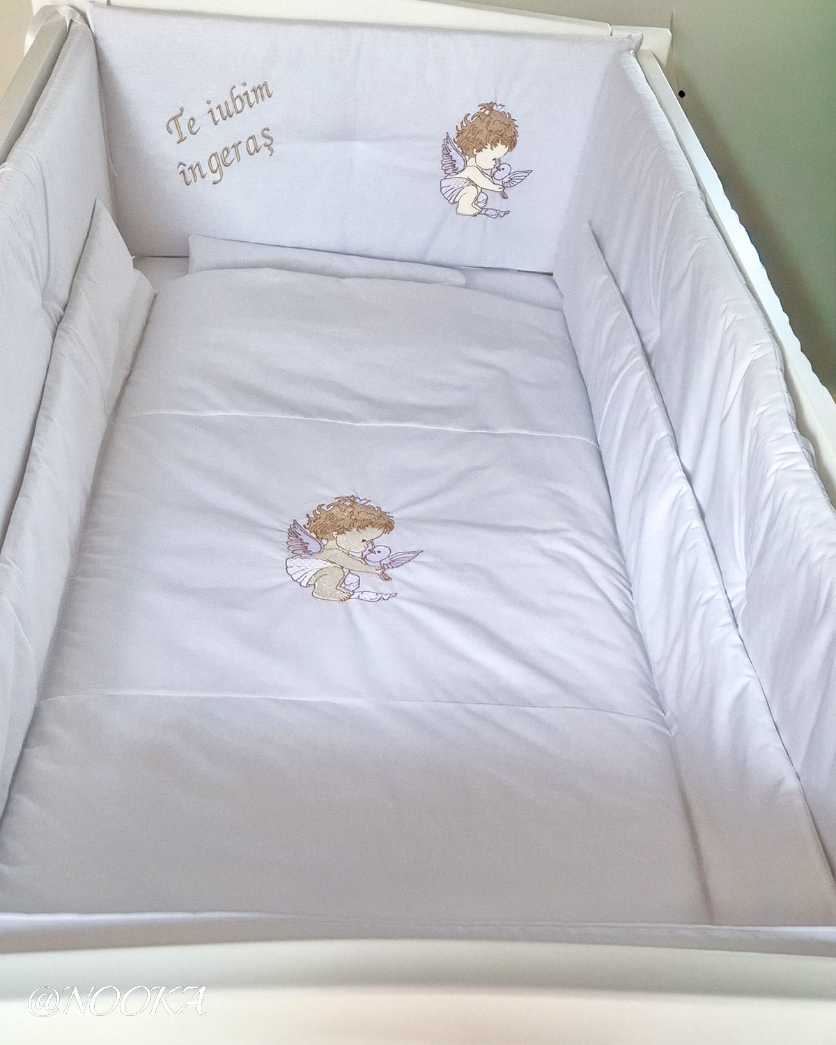 Set lenjerie ESENTIAL cu aparatori clasice - NOOKA Little Angel White