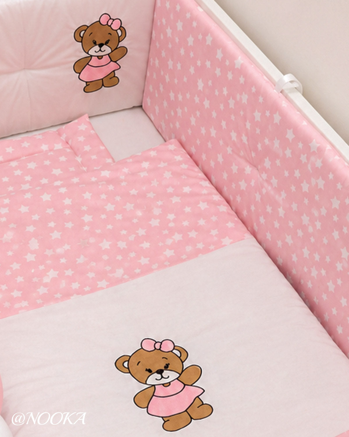 Set lenjerie ESENTIAL cu aparatori clasice NOOKA  Little Bear Pink