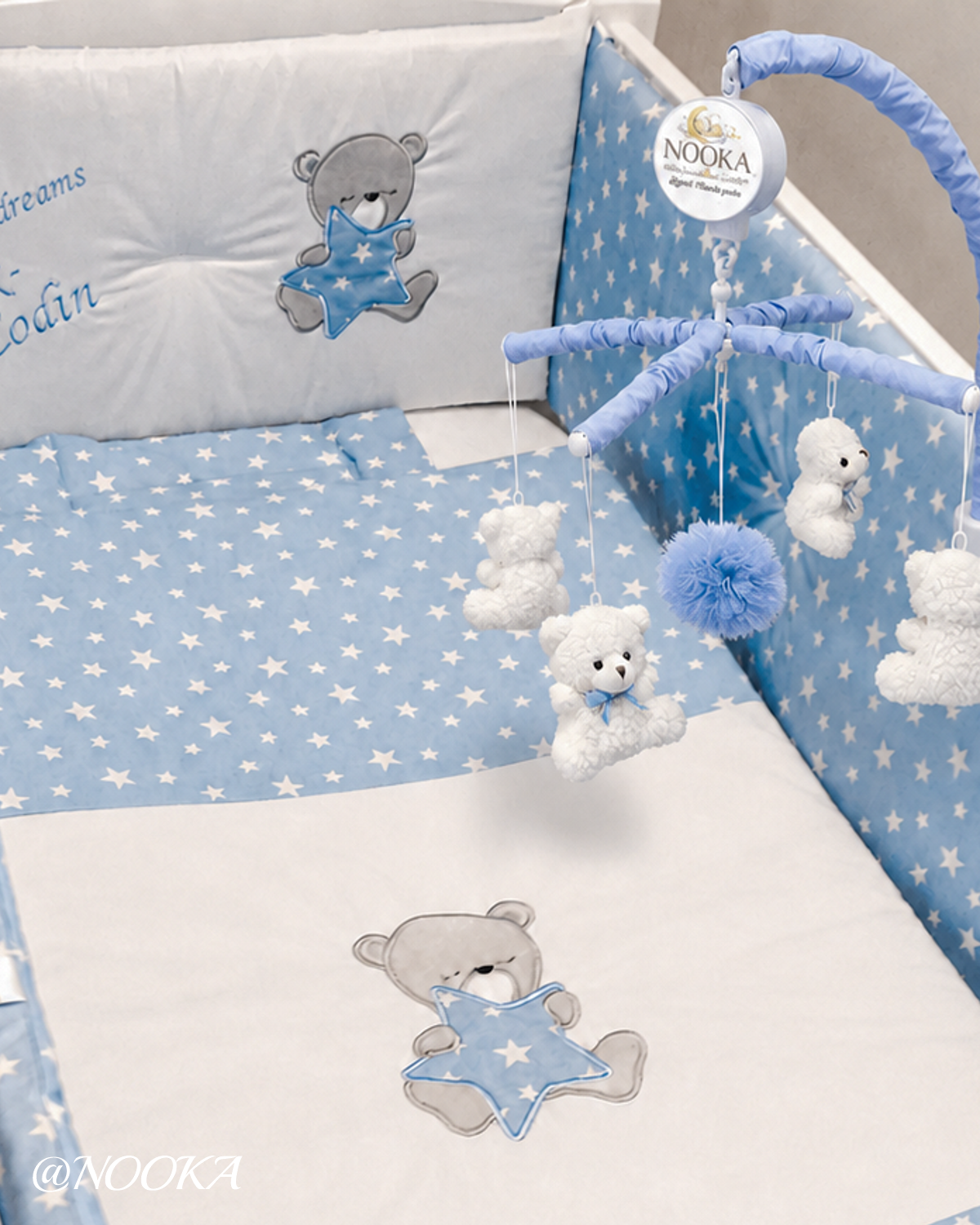 Set lenjerie ESENTIAL cu aparatori clasice NOOKA Blue Stars