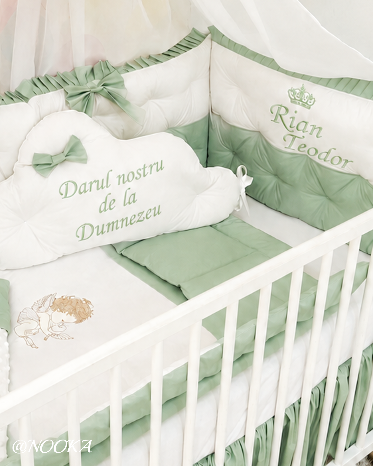 Set lenjerie PREMIUM laterale matlasate cu baldachin decorativ - NOOKA Sage Angel