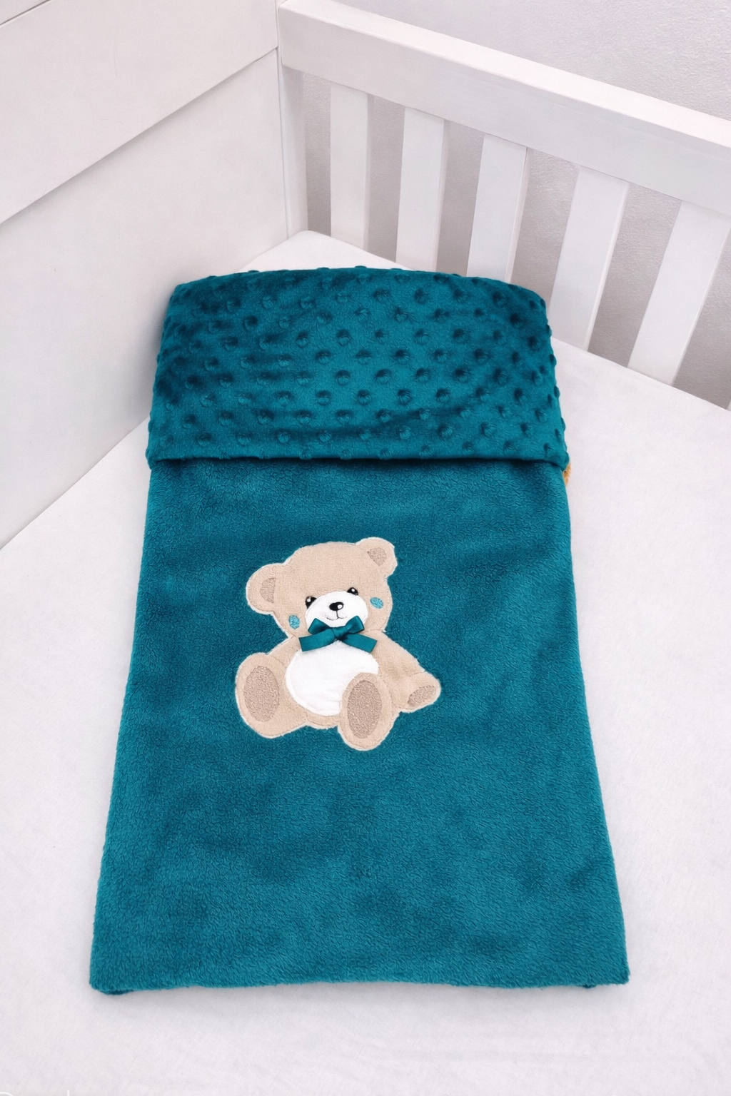 Păturică cu strat dublu NOOKA – ursuleț cu fundiță, personalizată