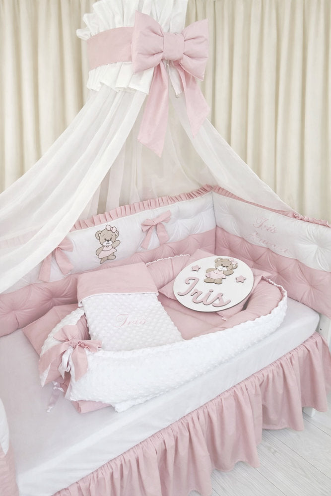 Set lenjerie pătuț crem personalizat cu protecție împletită