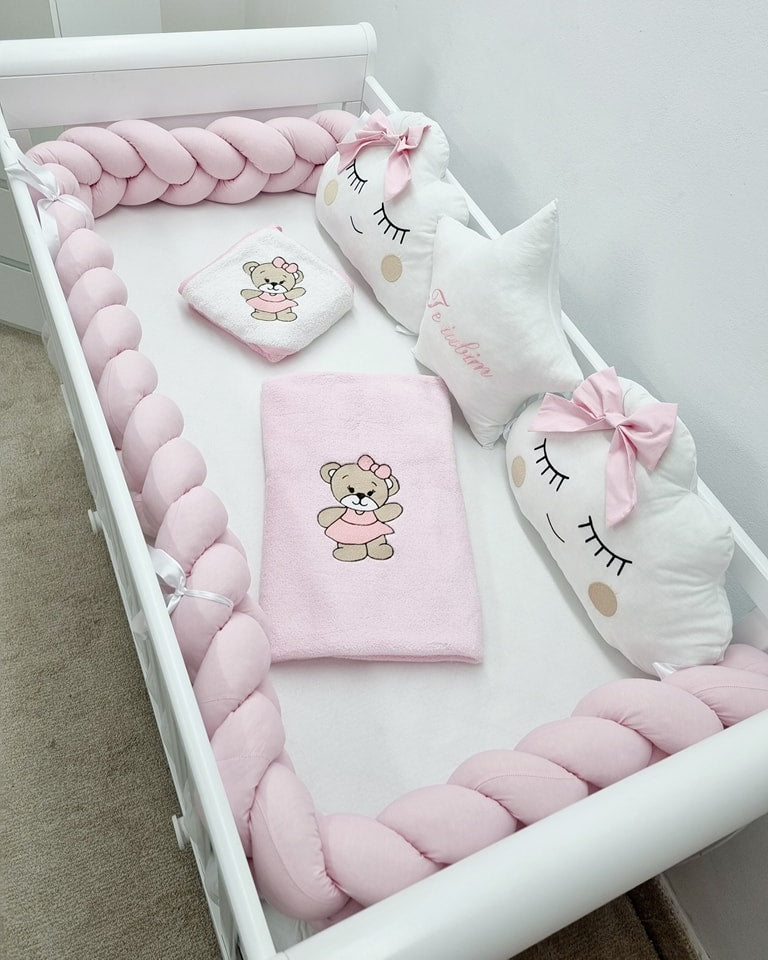 Set lenjerie CONFORT laterale combinate - impletit (bumper) & perne decorative (3L+1)