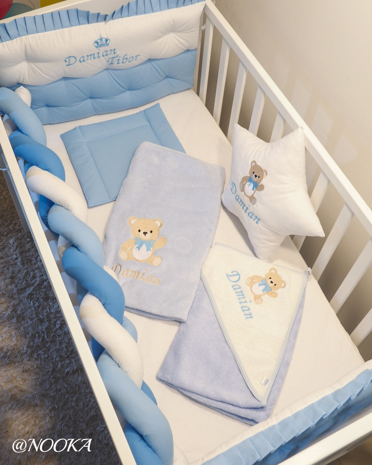 Set lenjerie PREMIUM cu laterale combinate bumper & tip perne- NOOKA Teddy Bear