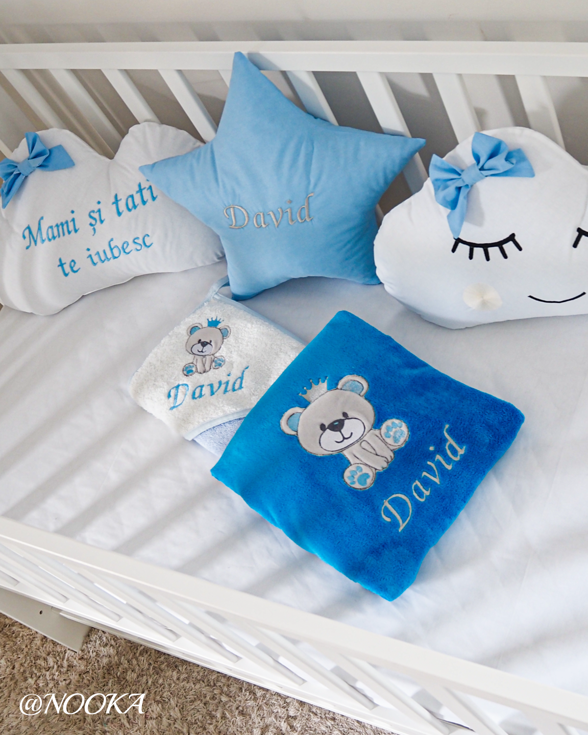 Perne decorative NOOKA - steluta personalizata