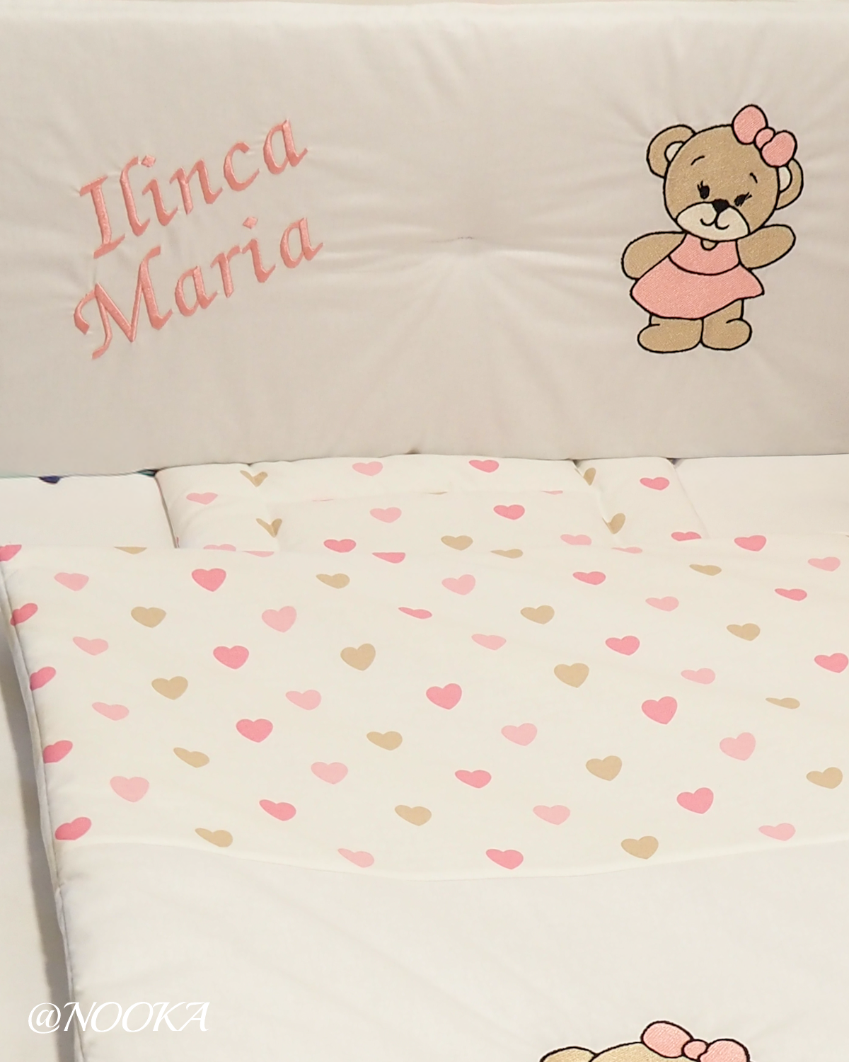 Set lenjerie  cu aparatori clasice  NOOKA  – Inimioare de poveste